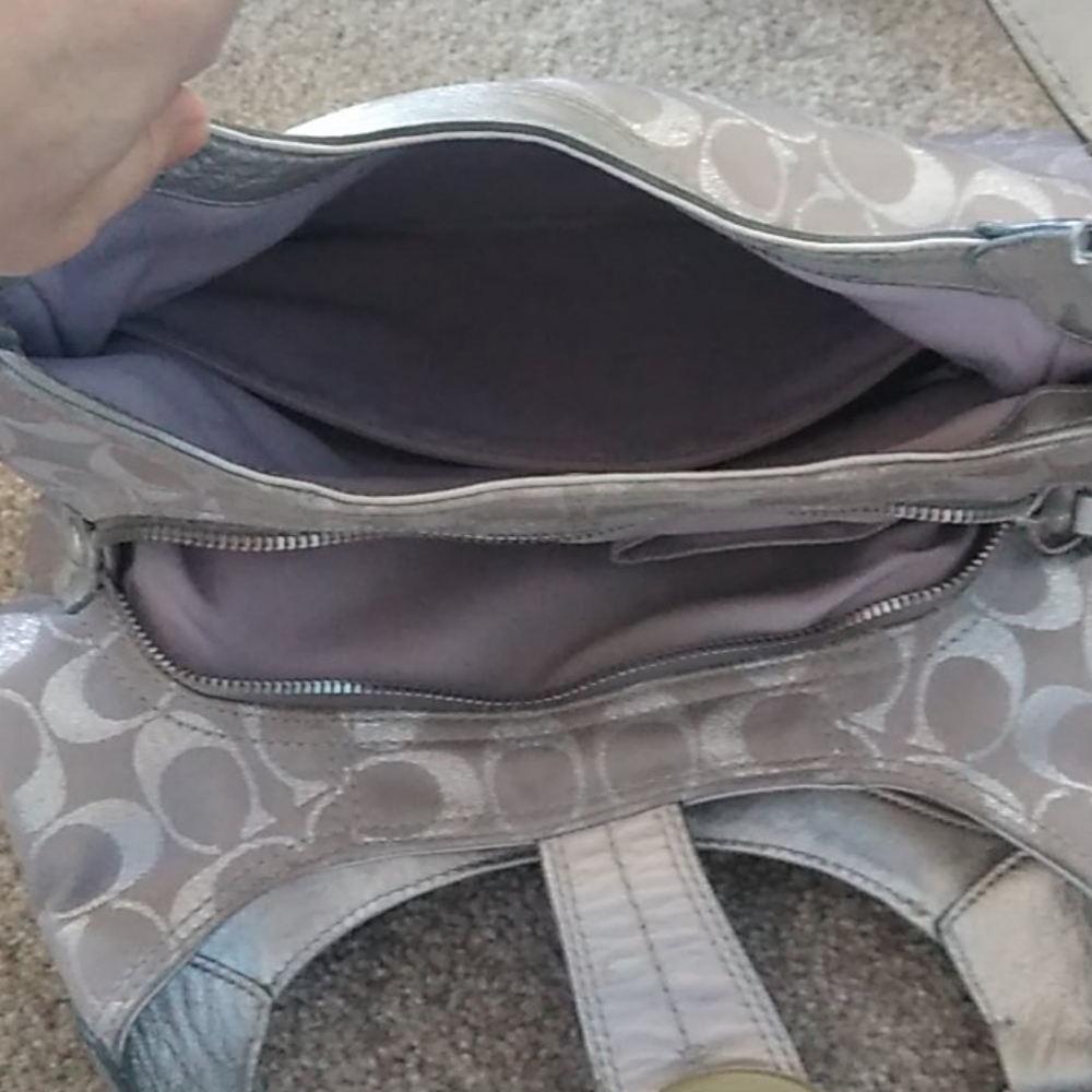 Coach - Silver & Grey - Picture 4 of 7